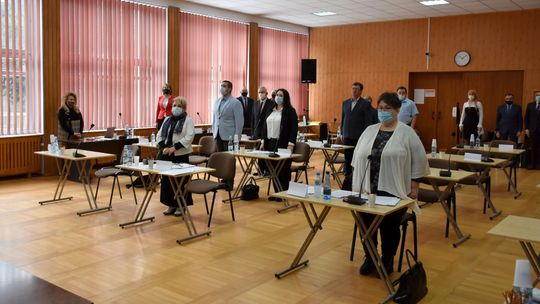 Lubelskie. Na sesję rady powiatu przyjechała policja. Poszło o jedną z mieszkanek