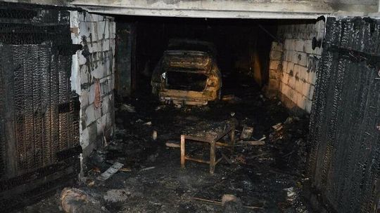 Lubelskie. Naprawiali seata w garażu. Nagle doszło do wybuchu i pożaru