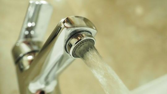 Lubelskie. Nie wolno pić wody w 14 miejscowościach. Wykryto bakterie