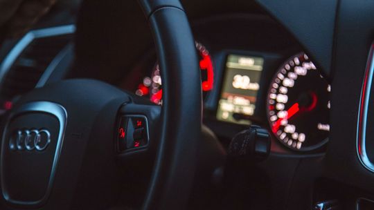 Lubelskie. Pijany 15-latek w audi rozwoził znajomych po imprezie 