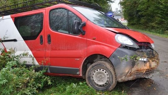 Lubelskie: Pijany kierowca busa potrącił nastolatka. Chłopak nie żyje