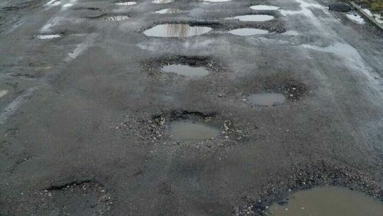 Lubelskie. Po zimie drogi krajowe pełne dziur