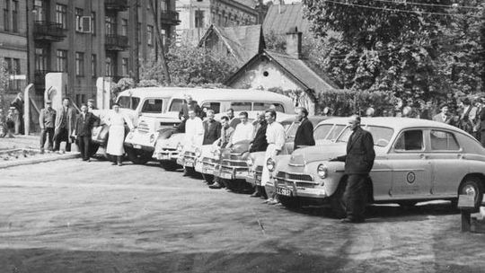 Lubelskie pogotowie ma urodziny. Od 100 lat na sygnale