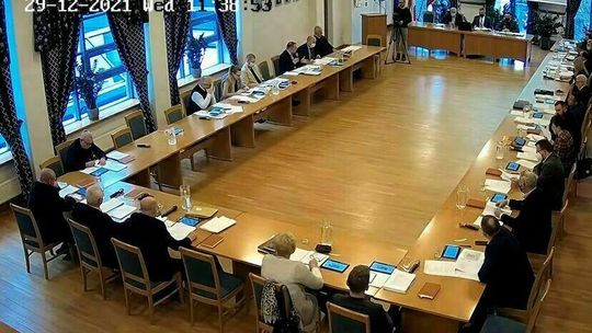 Lubelskie. Posypały się policyjne mandaty dla miejskich radnych. Sprawa jeszcze ze szczytu pandemii