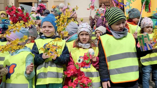 Lubelskie przedszkolaki powitały wiosnę [zdjęcia, wideo]
