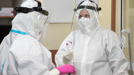 Lubelskie: Sanepid informuje o śmierci 8 osób z COVID-19. Miały choroby współistniejące