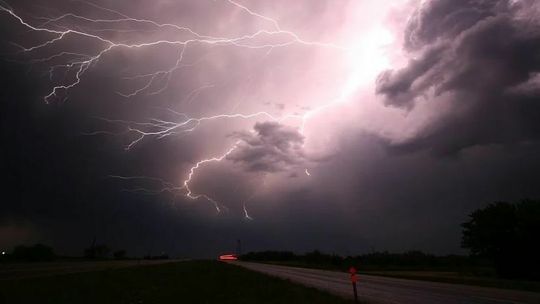 Lubelskie: Sobota z intensywnymi burzami z gradem. Ostrzeżenie i prognoza pogody