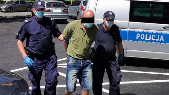 Lubelskie. Stał pod sklepem i wymachiwał ponad półmetrową maczetą