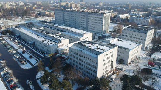 Lubelskie szpitale w długach, władze szukają skutecznej recepty. "Programy naprawcze są koniecznością"