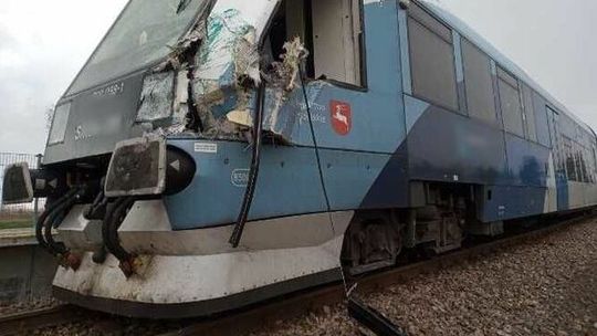 Lubelskie. To mogło się zakończyć katastrofą. Ciężarówka wjechała w szynobus