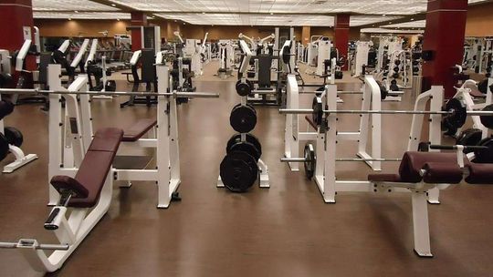 Lubelskie: Tragedia na siłowni. Ćwicząca kobieta straciła przytomność, nie żyje