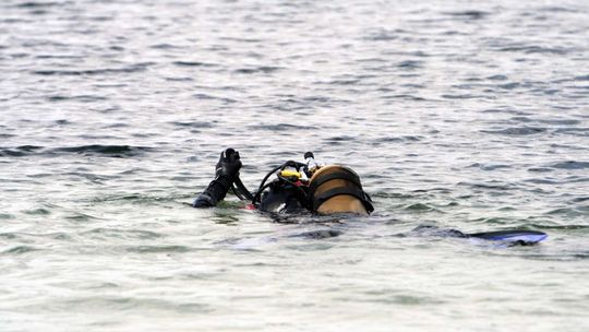 Lubelskie: Tragiczny skok do wody na główkę, nie żyje mężczyzna