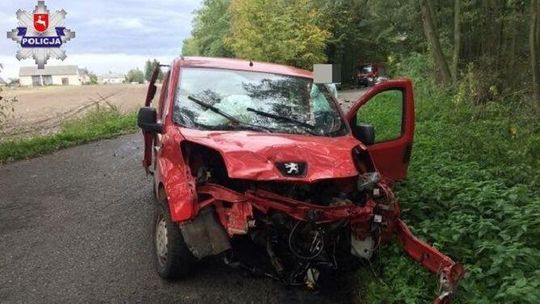 Lubelskie: Trzy osoby ucierpiały w zderzeniu trzech aut