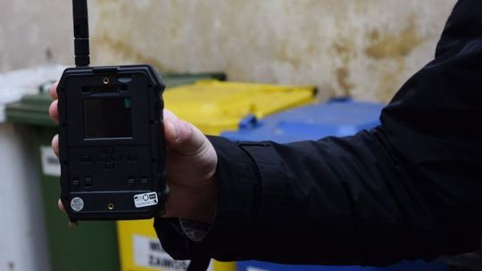 Lubelskie: Uwaga na kamerę w śmietniku. Mogą posypać się mandaty