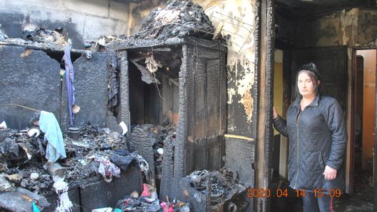 Lubelskie: Wirus szaleje, a pożar strawił ich dom. "Jest tragicznie. Zostały tylko zgliszcza"