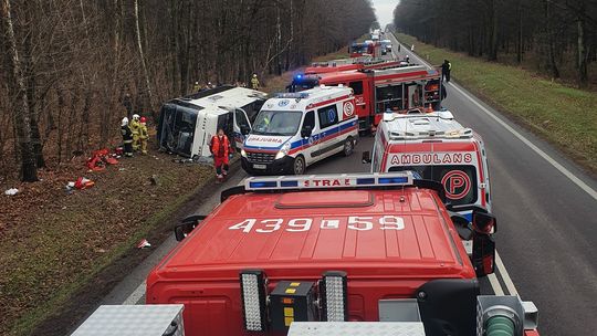 Lubelskie. Wypadek autokaru. 13 osób w szpitalach