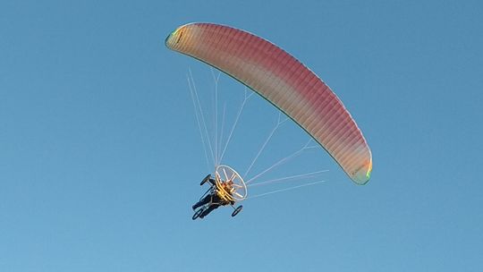 Lubelskie. Wypadek paralotniarza. Zawinił alkohol?