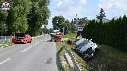 Lubelskie: Wypadek z udziałem trzech pojazdów. Jedna osoba w szpitalu