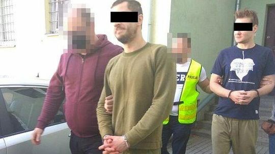 Lubelskie. Youtuberzy z zarzutami. Chcieli "wkręcić" wróżbitkę