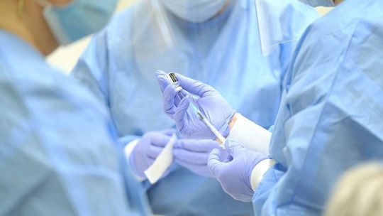 Lubelskie: Zaszczepią w domu osoby, które nie mogą dotrzeć do punktów szczepień