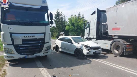 Lubelskie: Zderzenie czterech aut na drodze wojewódzkiej