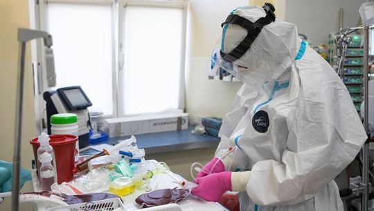 Lubelskie: Zmarły 22 osoby z COVID-19. Aż 13 zgonów z jednego powiatu