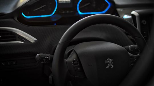 Lublin. 10-latek kierował peugeotem. Wiózł swoją matkę