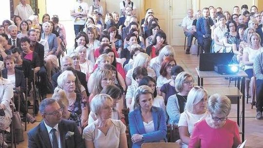 Lublin: 96 nauczycieli o stopień wyżej. 74 nowych dyrektorów placówek oświatowych