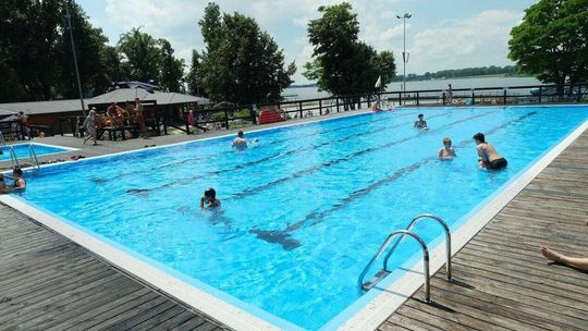 Lublin: Baseny nad Zalewem Zemborzyckim będą czynne dłużej