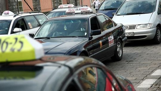 Lublin: Będą obowiązkowe egzaminy dla taksówkarzy