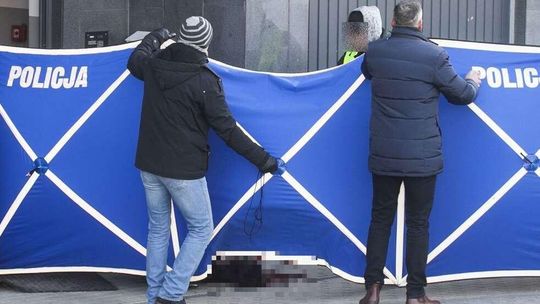 Lublin: Czekał na żonę przed blokiem, zaczął gonić i zamordował przed klatką. Nie uniknie procesu