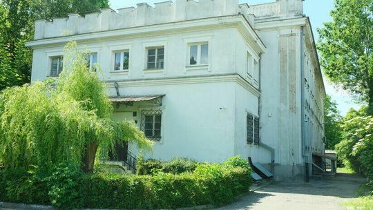 Lublin. Dawna centrala telefoniczna wystąpi w nowej roli. Może mieszkania?