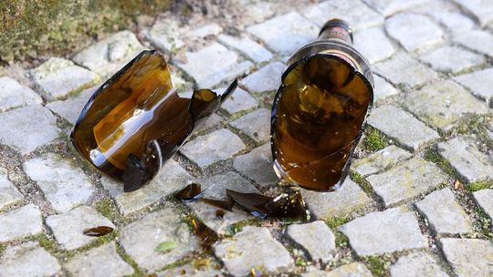 Lublin: Desperat z "tulipanem" w ręku krzyczał, że się potnie
