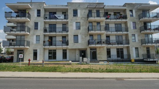 Lublin: "Deweloperzy się spierają, a my nie możemy odebrać mieszkań". Lokatorzy czekają już od ponad roku