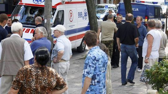 Lublin: Dostawczak potrącił trzy osoby na przejściu