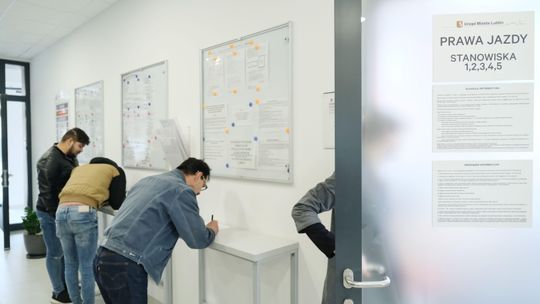 Lublin: Duże problemy w Wydziale Komunikacji. Żeby tu przyjść, trzeba się najpierw dodzwonić