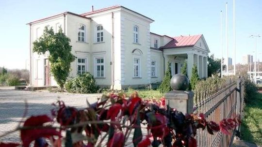 Lublin: Dworek Grafa niechciany. Ratusz zrezygnuje ze sprzedaży? Co z innymi budynkami?