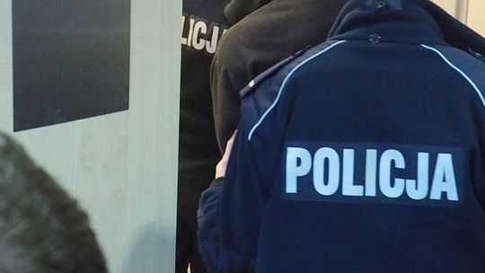 Lublin: Dziecko płakało, nikt nie otwierał. Trzeba było wyważyć drzwi