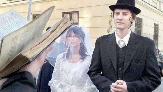 Lublin: Dziś żydowskie wesele na Starym Mieście. Zobacz jak wyglądały dawne rytuały