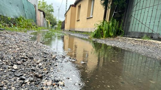 Lublin. Jedna pompa nie daje rady, ludzie pojechali kupić drugą