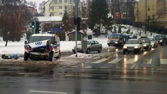 Lublin: Karetka zderzyła się z samochodem osobowym