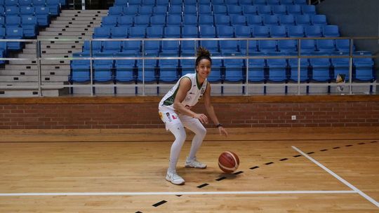 Lublin, koszykówka i poezja. Rozmowa z Brianną Kiesel