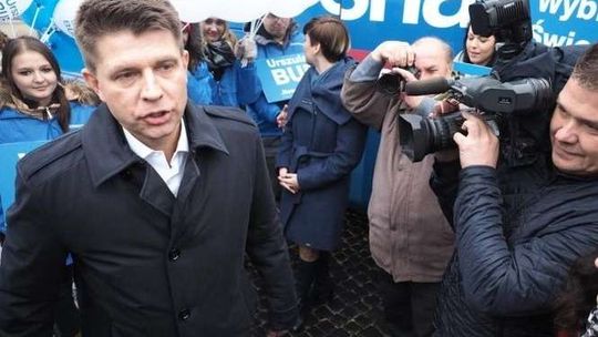 Lublin: Kukizowcy zakłócili konferencję Petru (wideo)