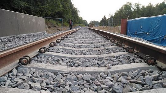 Lublin: Linia kolejowa znów przejezdna, dzisiaj kursował tu pociąg. Woził materiały [zdjęcia]