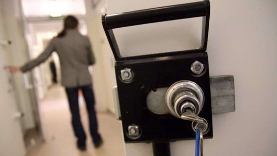 Lublin: Mama po imprezie wylądowała na izbie wytrzeźwień. Rano przypomniała sobie o dzieciach
