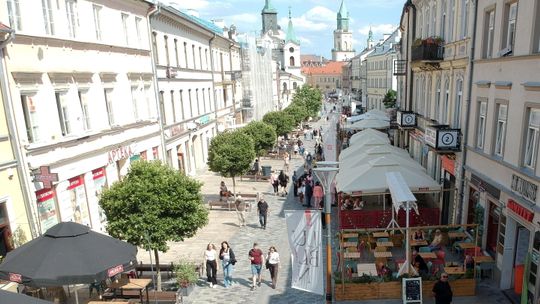 Lublin. Mieszkańcy chcą uciszyć piwne ogródki. W grupie popierających protest jest zakonnik