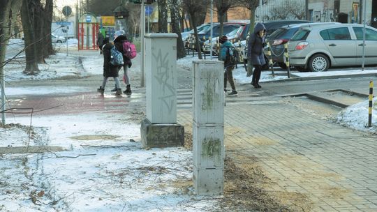 Lublin: Można jechać i podziwiać szafki elektryczne na drodze dla rowerów. Tak było taniej