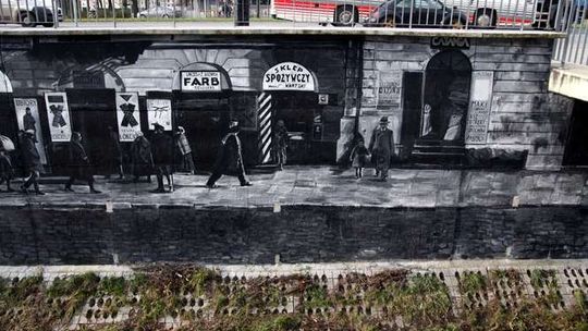 Lublin: Mural z przedwojennych zdjęć już gotowy. Wygląda świetnie!