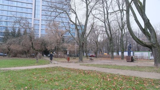 Lublin: Na skwer Życińskiego znów zabrakło. Od 8 lat nie ma na nawet tabliczki z nazwą
