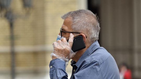 Lublin. Nie tylko seniorzy mogą zadzwonić po pomoc w czasach koronawirusa